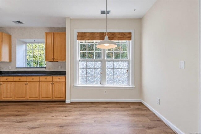 5169 Queen Bishop Ln