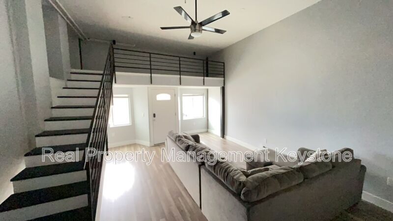Photo - 1245 Chartiers Avenue