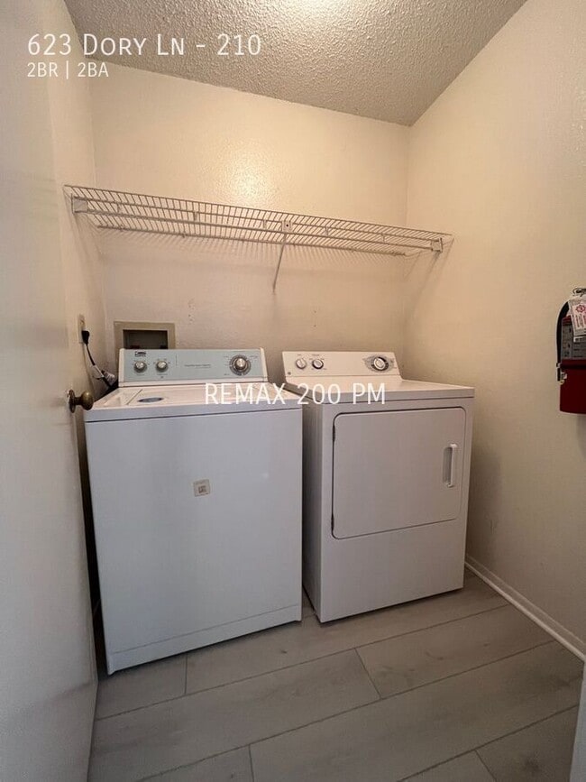 Photo - 623 Dory Ln