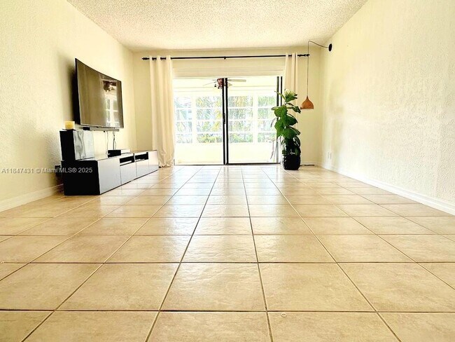Photo - 9355 SW 8th St Unit 101