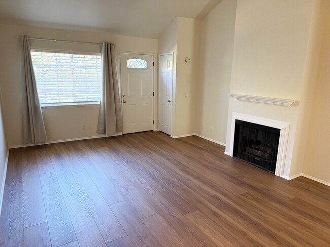 Building Photo - 7602 Hollister Ave Unit #302