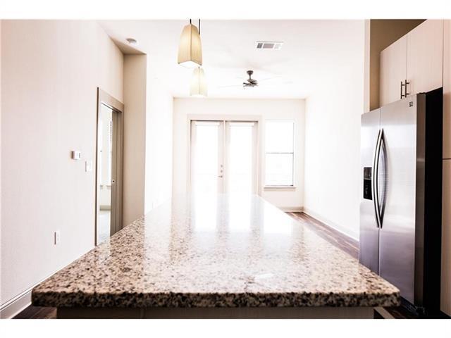 Building Photo - 2901 W 5th St Unit 212 Rental
