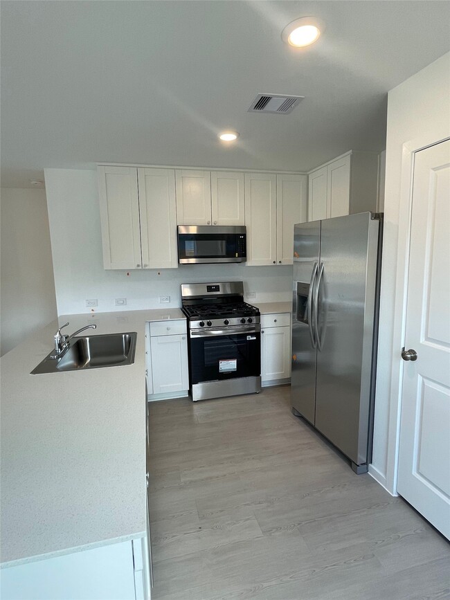 Photo - 5631 Shelford Birch Dr