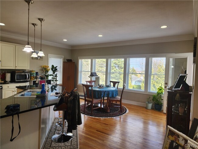 Photo - 4560 Providence Rd