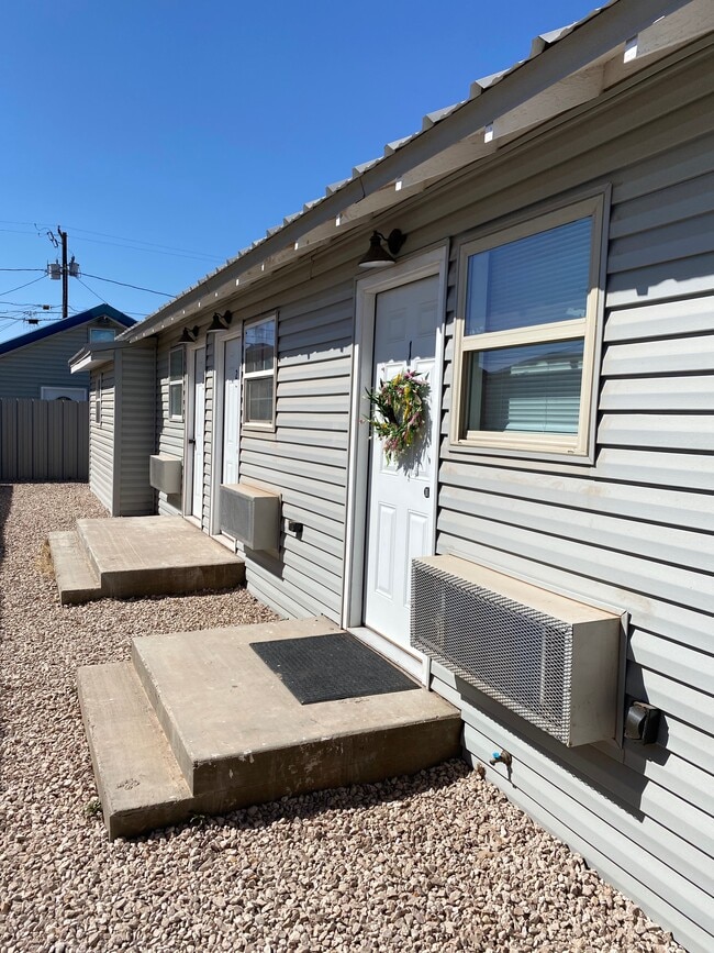 Building Photo - 906 S Colorado St Unit #1