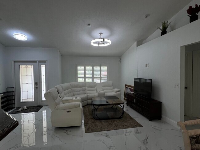 Photo - 12403 87th St N