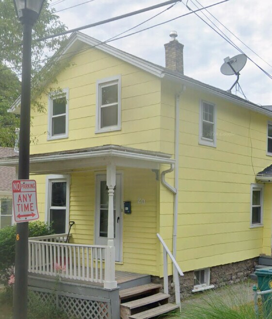 20 Whitmore St Unit Side Unit