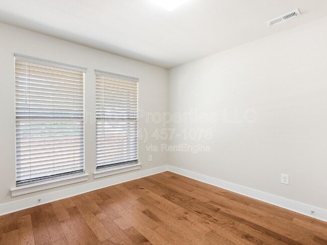 Photo - 1575 Duckworth Ave
