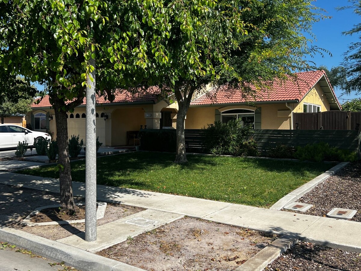 Photo - Custom 2 Story, 5 Bedroom home with pool