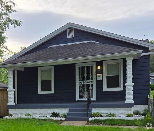 Building Photo - 3100 Montana Ave Rental