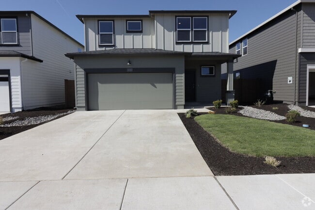 Building Photo - Now Leasing in Bend – 4/2.5 New Constructi... Rental