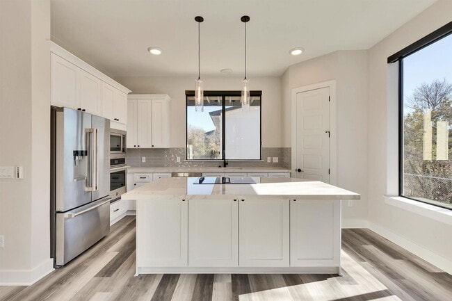 Photo - 1304 Minnie Dr