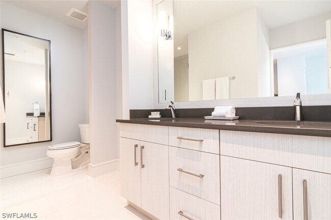 Photo - 101 8th St S Unidad 305