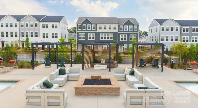 Photo - 2020 Winters Eve Dr Unit A1