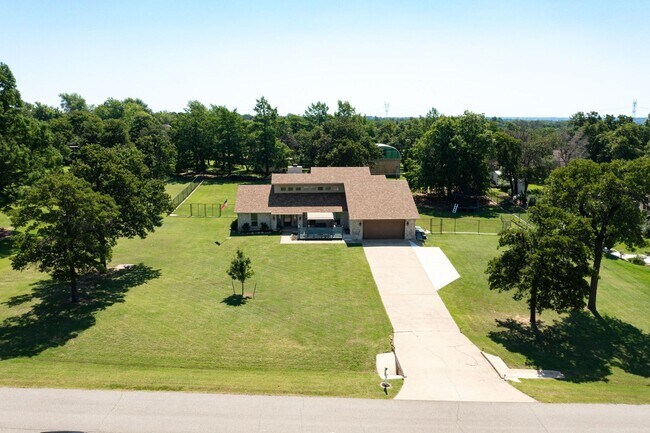 Photo - 7808 Forest Ln