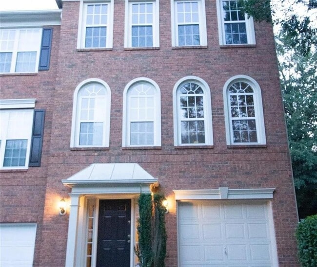 Building Photo - 5142 Manerdale Dr SE