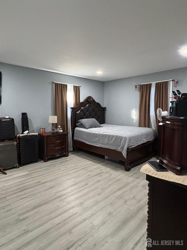 Photo - 723 Parker St Unit 2