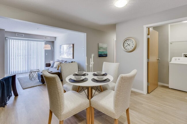 Photo - Lindgren Manor