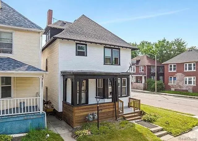 Building Photo - 2402 Sheridan St Rental