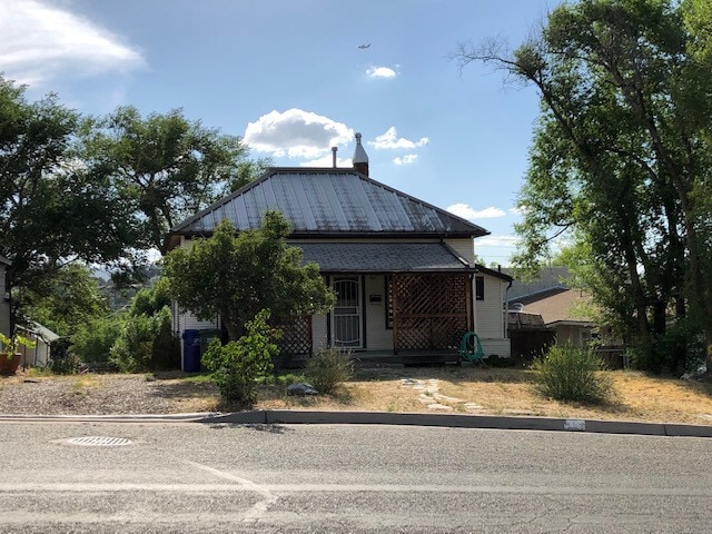 Building Photo - Early 1900's Charm In This Two Bedroom in Prescott
