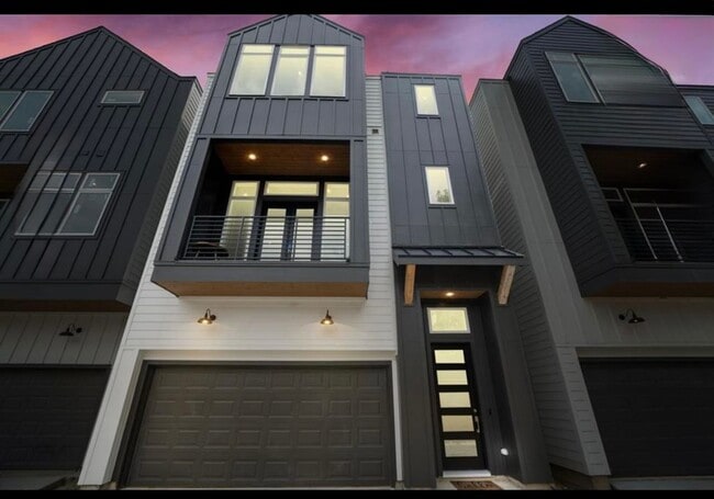 Building Photo - 1410 Milby St Unit C