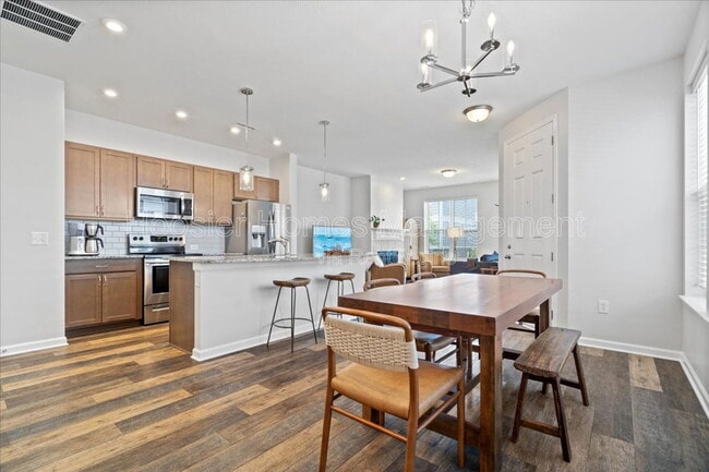 Photo - 9239 Hawley Dr