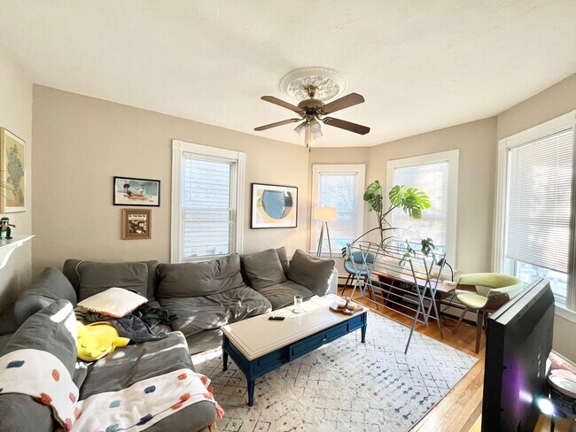 Photo - 68 Calumet St Unit 1