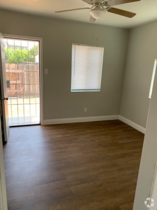 Building Photo - 176 N F St Rental