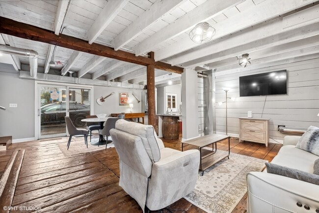 Photo - 2404 Ridge Ave