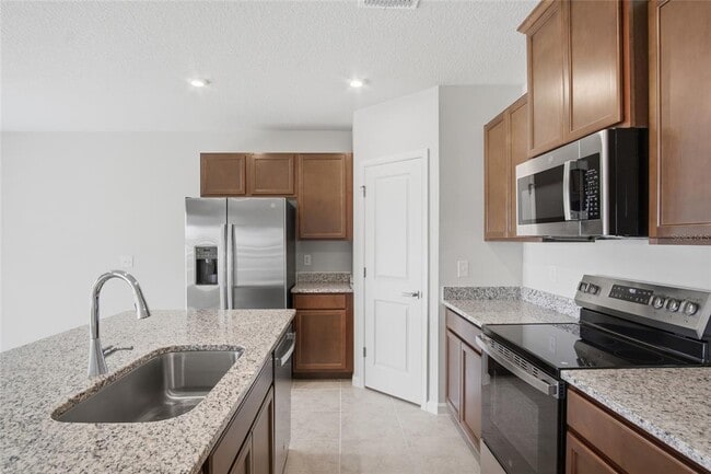 Photo - 724 Cantaberry Dr