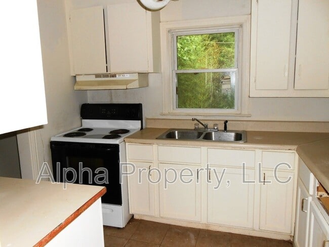 Photo - 31 Foxhall Rd