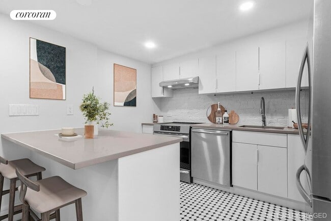 Photo - 536 Court St