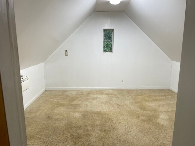 Photo - 4490 Kemp Rd