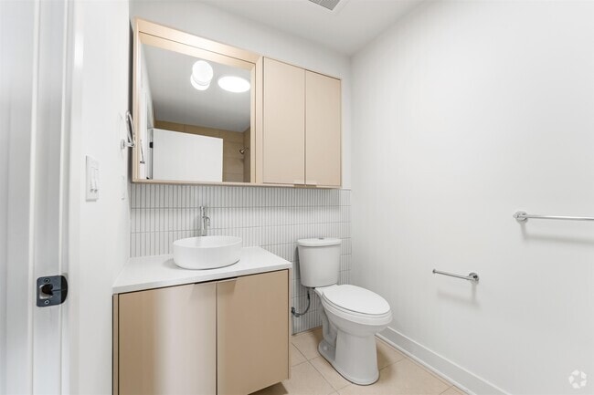 Building Photo - 873 Communipaw Ave Unit 207 Rental