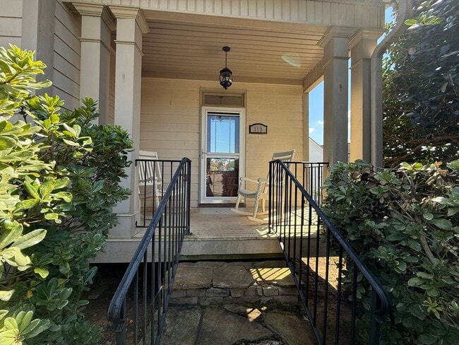 Photo - 263 Solamere Ln