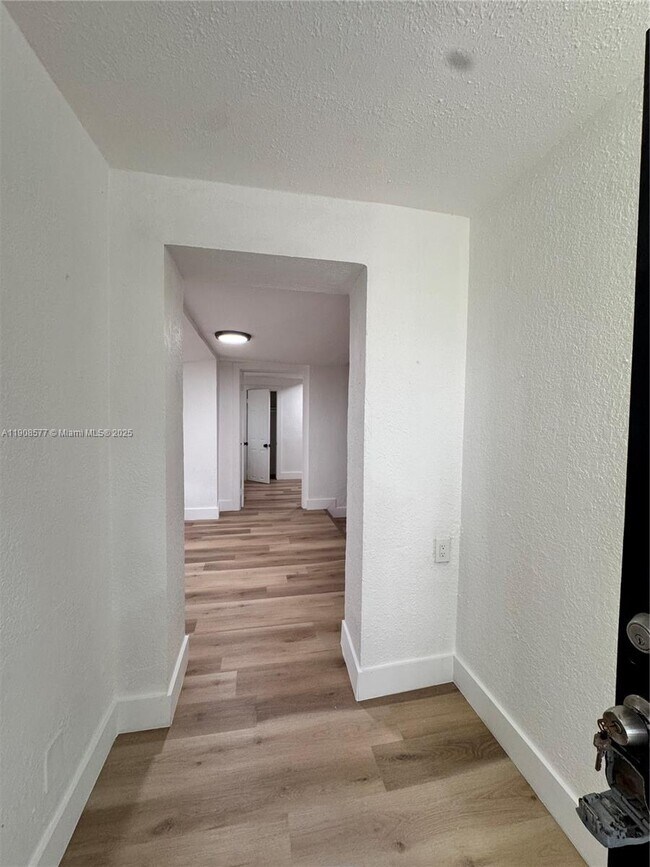 Photo - 1613 NW 45th St Unit 1613