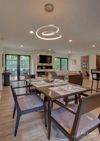 Photo - 3945 Rockfern Rd