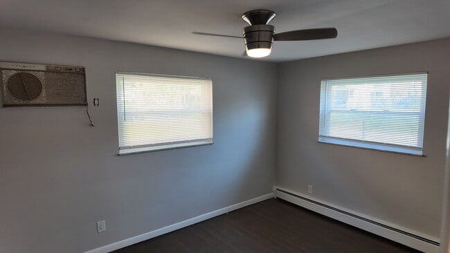 Photo - Stylishly Updated 2-Bedroom Apartment in the Heart of Pleasant Ridge Unidad 1