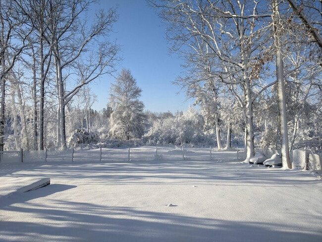 Photo - 1719 Charms Rd