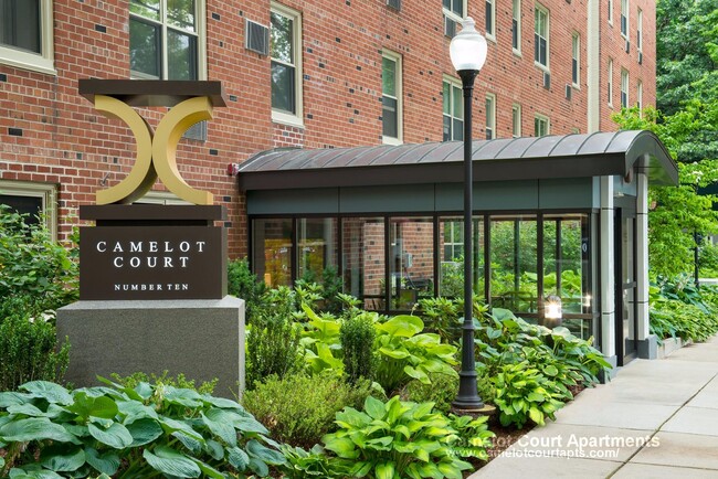 Photo - 11 Camelot Ct Unit 10-6I