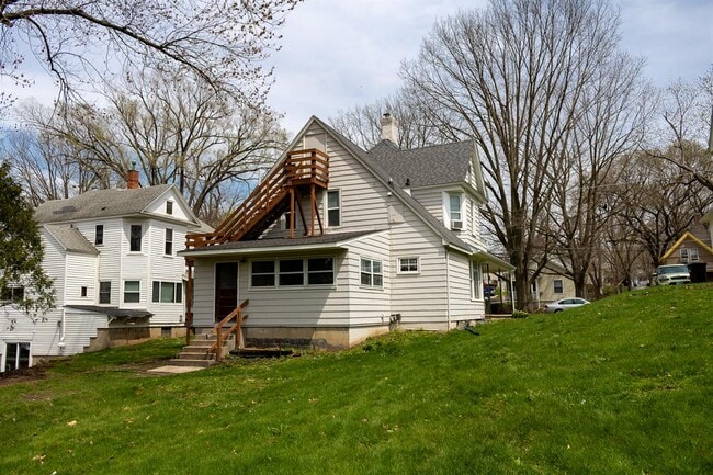 Photo - 403 S Lucas St