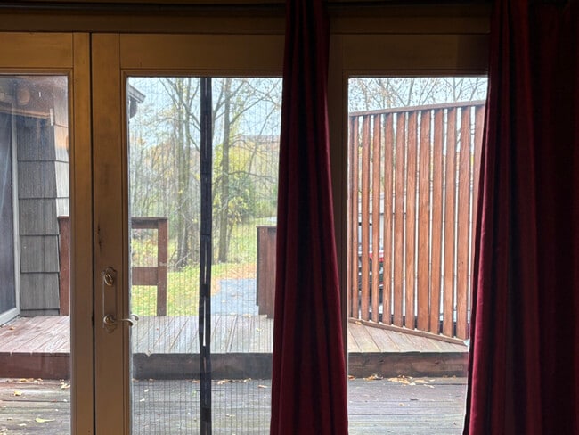 Photo - 105 Robert Dr Unit Room # 1