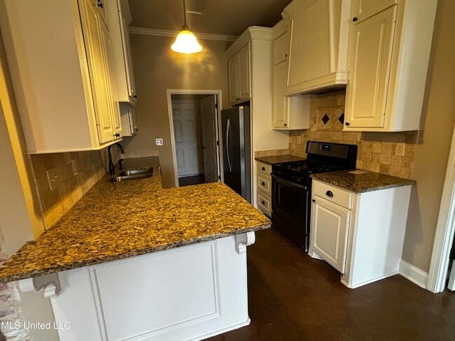 Photo - 221 Greenfield Ridge Dr