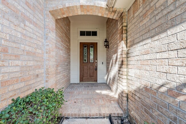Photo - 18326 Cinderwood Dr