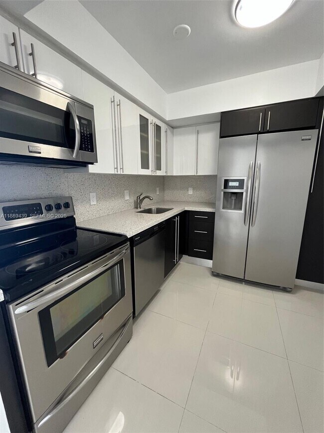 Photo - 20505 E Country Club Dr Unit 2132