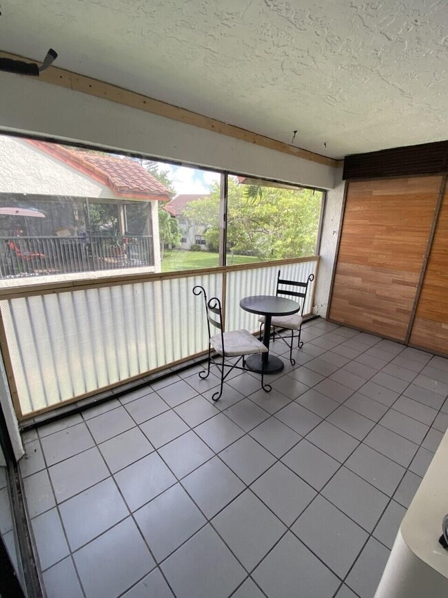 Photo - 3006 Congressional Way