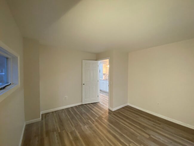 Photo - 107 E 10th St Unit 107A