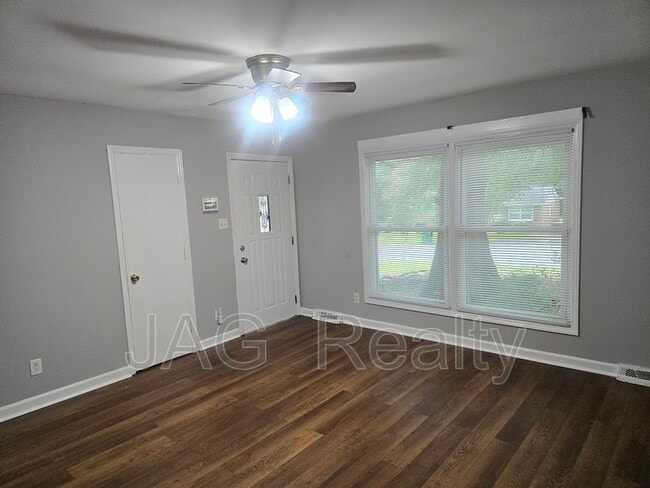 Photo - 841 Carrington Dr