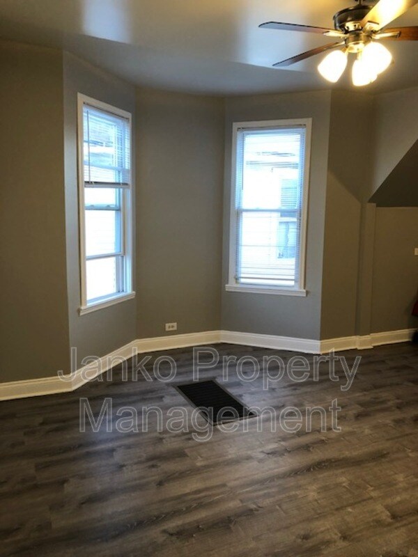 Photo - 1415 E 75th St Unit 2