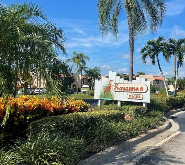 Photo - 1971 NE Collins Cir Unit 20